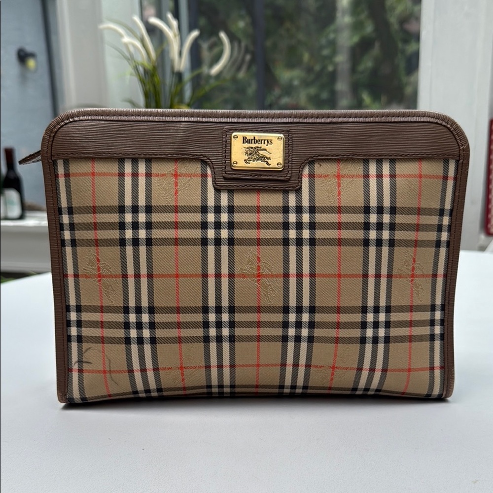 Authentic Burberry Nova Check Vintage Clutch, Cosmetic Or Toiletry Bag